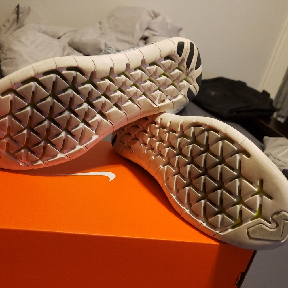 Nike free run motion sz 11